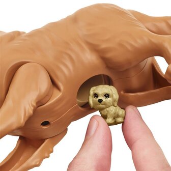 Barbie pop met hondenpuppies